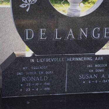 LANGE Ronald, de 1941-1991 &amp; Susan A.M. 1947-