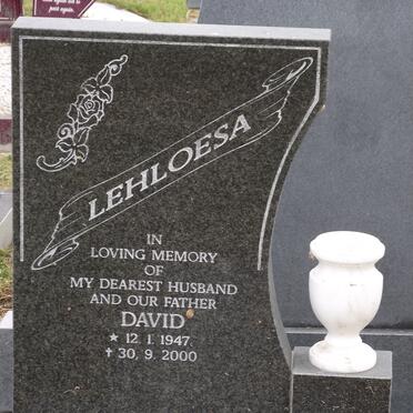 LEHLOESA David 1947-2000