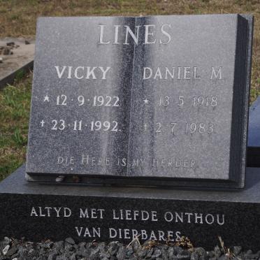 LINES Daniel M. 1918-1983 &amp; Victoria 1922-1992