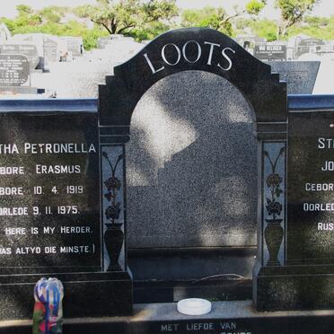 LOOTS Stephanus Johannes 1927-1975 &amp; Martha Petronella ERASMUS 1919-1975