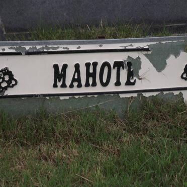 MAHOTE Lulekwa 1959-2005