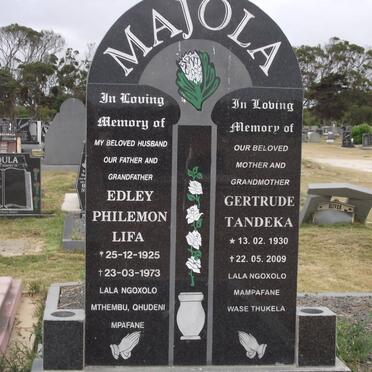 MAJOLA Edley Philemon Lifa 1925-1973 &amp; Gertrude Tandeka 1930-2009