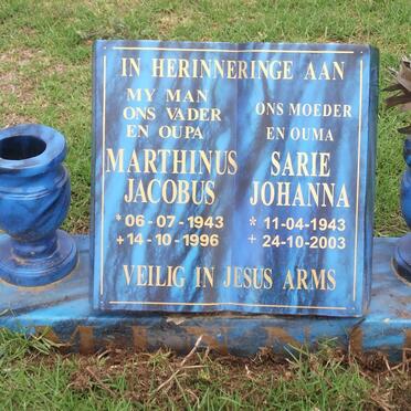 MINNIE Marthinus Jacobus 1943-1996 &amp; Sarie Johanna 1943-2003