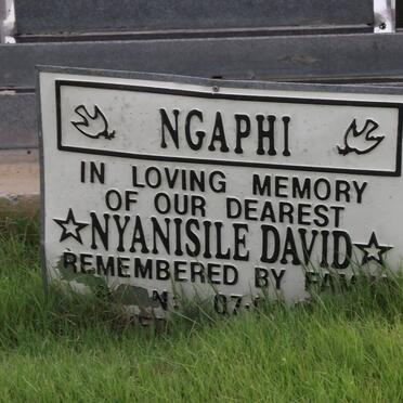 NGAPHI Nyanisile David 1939-2007