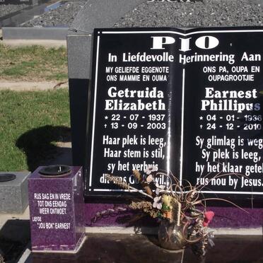 PIO Ernest Phillipus 1936-2010 &amp; Gertruida Elizabeth 1937-2003 