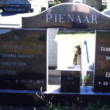 PIENAAR Bennie 1903-1980 &amp; Elizabeth Helena 1906-1999