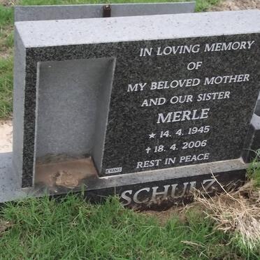 SCHULZ Merle 1945-2006