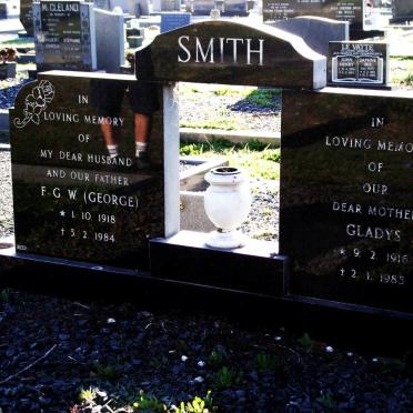SMITH F.G.W. 1918-1984 &amp; Gladys 1916-1983