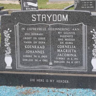 STRYDOM Koenraad Johannes 1905-1982 &amp; Cornelia Magrieta Jacomina 1911-1977