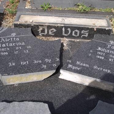 VOS Paul Johannes, de 1922-1998 &amp; Aletta Katarina 1923-1986