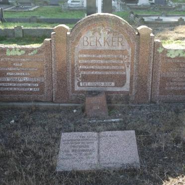 BEKKER Hendrik Johannes 1893-1949 &amp; Susanna Elizabeth SCHMIDT 1900-1953