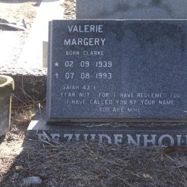BEZUIDENHOUT Valerie Margery nee CLARKE 1939-1993