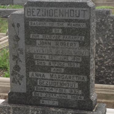 BEZUIDENHOUT John Robert Sylvester 1895-1967 &amp; Anna Margaretha 1852-1954