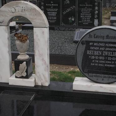 GROOTBOOM Reuben Zwelibanzi 1913-2001 :: GROOTBOOM Vusumzi Harvey 1963-2009