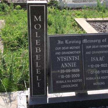 MOLEBELELI Isaac 1922-1993 &amp; Ntsintsi Annie 1929-2009