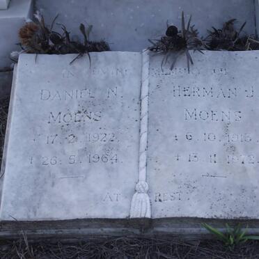 MOENS Daniel N. 1922-1964 :: MOENS Herman J. 1913-1972