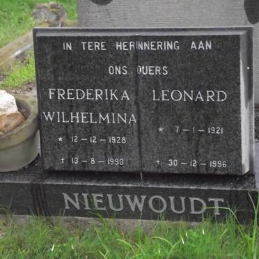 NIEUWOUDT Leonard 1921-1996 &amp; Frederika Wilhelmina 1928-1990