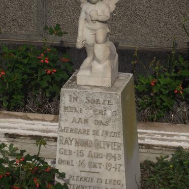 OLIVIER Raymond 1943-1947