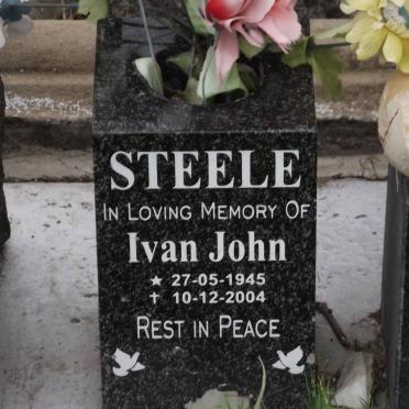 STEELE Ivan John 1945-2004