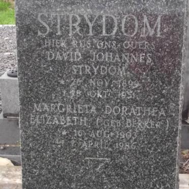 STRYDOM David Johannes 1899-1951 &amp; Margrieta Dorothea Elizabeth BEKKER 1903-1986