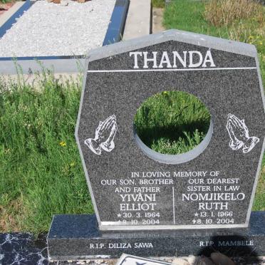 THANDA Yivani Elliot 1964-2004 :: THANDA Nomjikelo Ruth 1966-2004