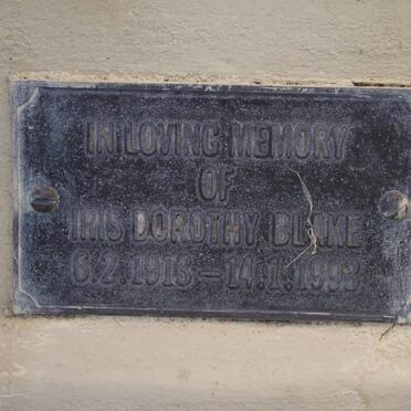 BLAKE Iris Dorothy 1913-1993