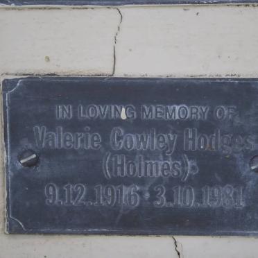 HODGES Valerie Cowley nee HOLMES 1916-1981
