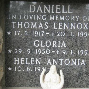 DANIEL Thomas Lennox 1917-1990 &amp;:: DANIEL Gloria 1950-1993 :: DANIEL Helen Antonia 1931-