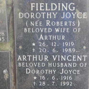 FIELDING Arthur Vincent 1916-1992 &amp; Dorothy Joyce ROBERTS 1919-1989