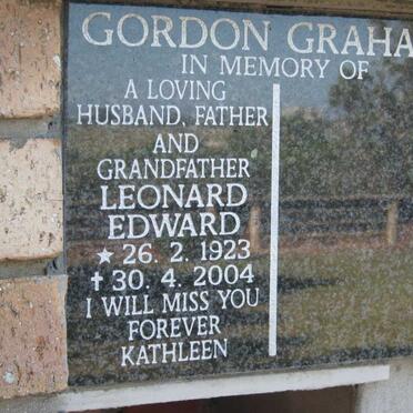 GRAHAM Leonard Edward, Gordon 1923-2004  