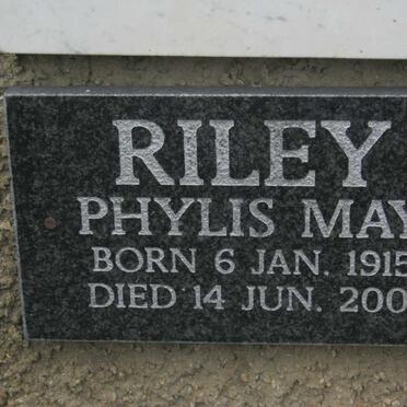 RILEY Phylis May 1915-2001