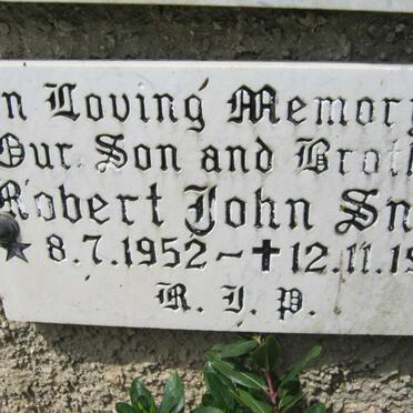 SNOW Robert John 1952-1975