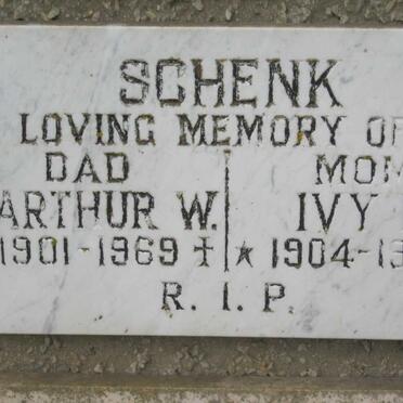 SCHENK Arthur W. 1901-1969 &amp; Ivy M. 1904-1995