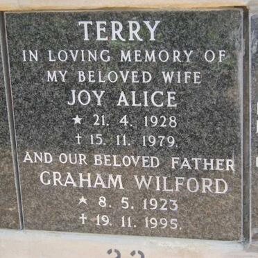 TERRY Graham Wilford 1923-1995 &amp; Joy Alice 1928-1979