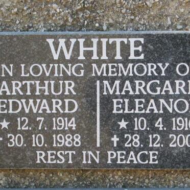 WHITE Arthur Edward 1914-1988 &amp; Margaret Eleanor 1916-2005