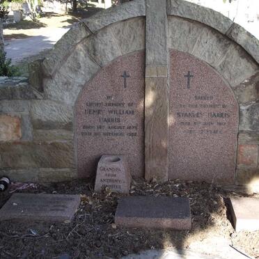 HARRIS Grave