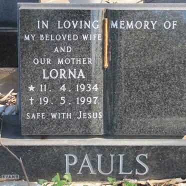 PAULS Lorna 1934-1997