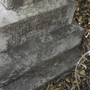 ROBERTSON Peter -1908 &amp; Mary Jane -1914