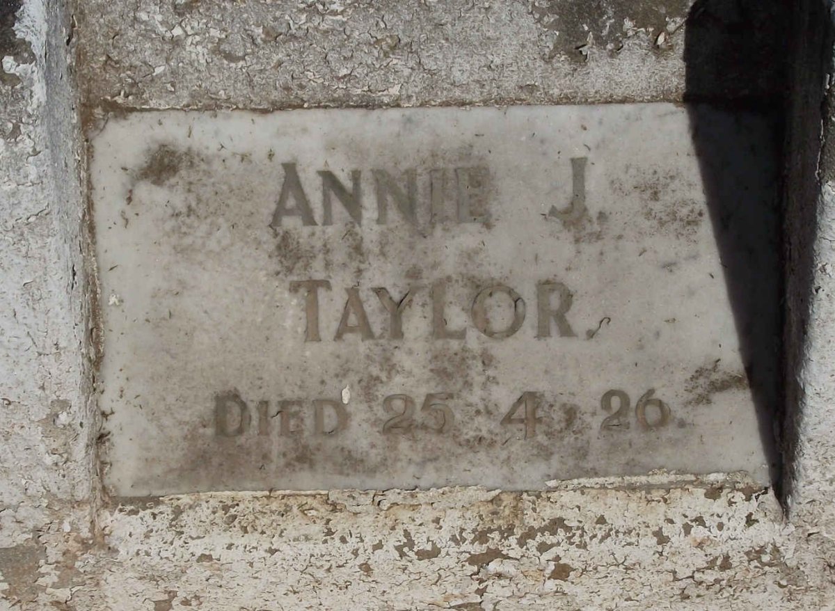 TAYLOR Annie J. -1926