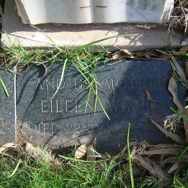 WYLIE Eileen 
