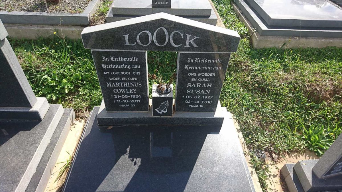 LOOCK Marthinus Cowley 1924-2011 & Sarah Susan 1927-2016