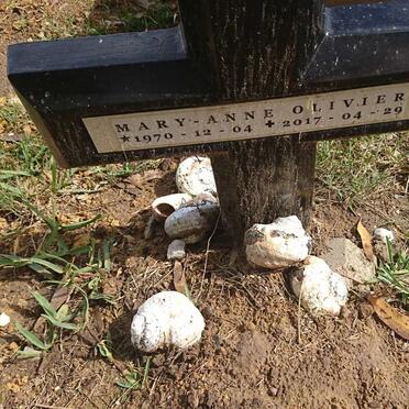 OLIVIER Mary-Anne 1970-2017