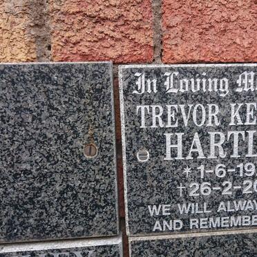 HARTLEY Trevor Kenneth 1922-2001