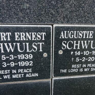 SCHWULST Albert Ernest 1939-1992 :: SCHWULST Augustie Elena 1941-2016
