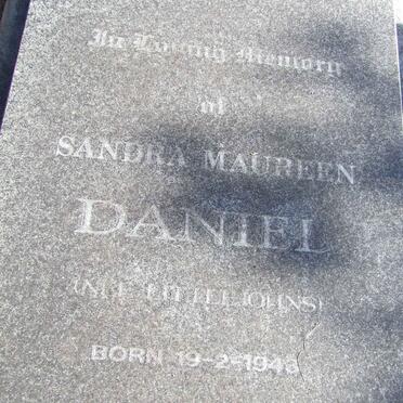DANIEL Sandra Maureen nee LITTLEJOHNS 1943-1999