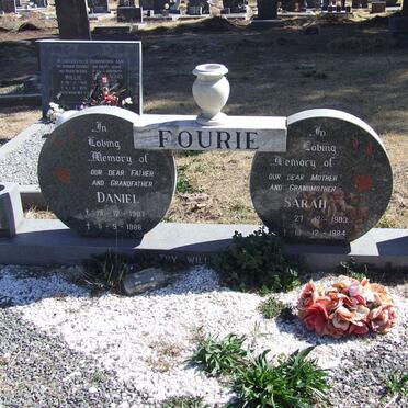 FOURIE Daniel 1907-1988 &amp; Sarah 1903-1984