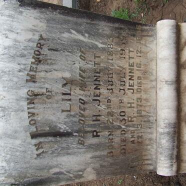 JENNETT R.H. -1873-1956 &amp; Lily 1883-1939