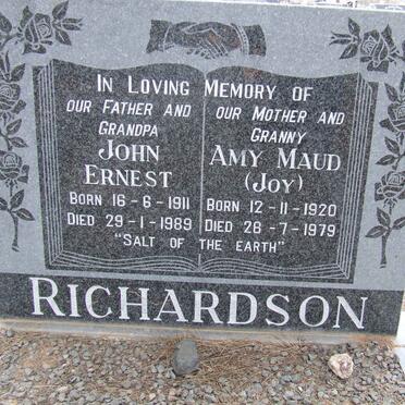 RICHARDSON John Ernest 1911-1989 &amp; Amy Maud 1920-1979