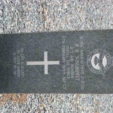 09. S.A.A.F &amp; Royal Air Force War Graves