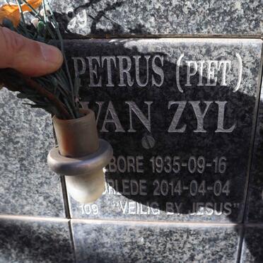 ZYL Petrus, van 1935-2014